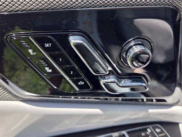 New 2027 Cadillac Optiq Luxury AWD/4WD image 16