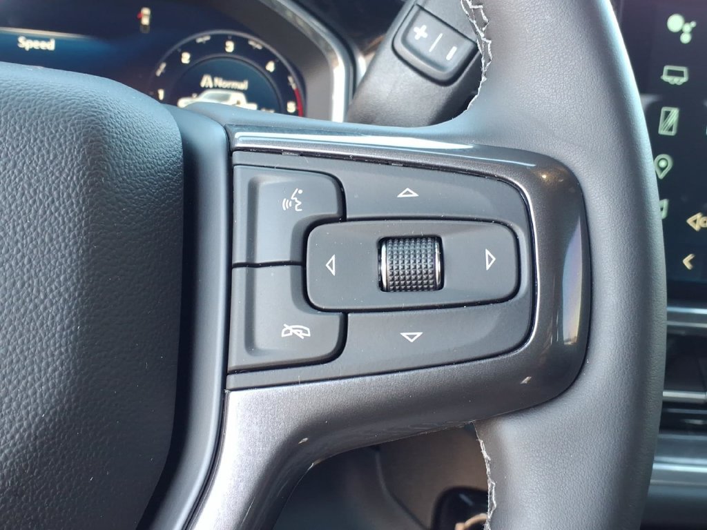 Used 2026 Chevrolet Silverado 3500 High Country w/ Technology Package AWD/4WD image 25