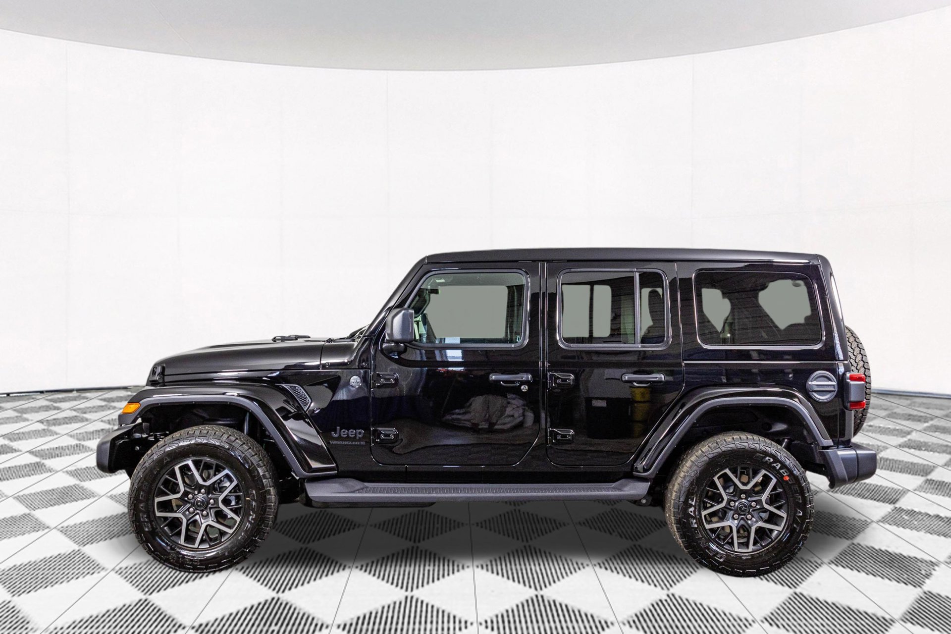 New 2027 Jeep Wrangler Unlimited Sahara AWD/4WD image 20