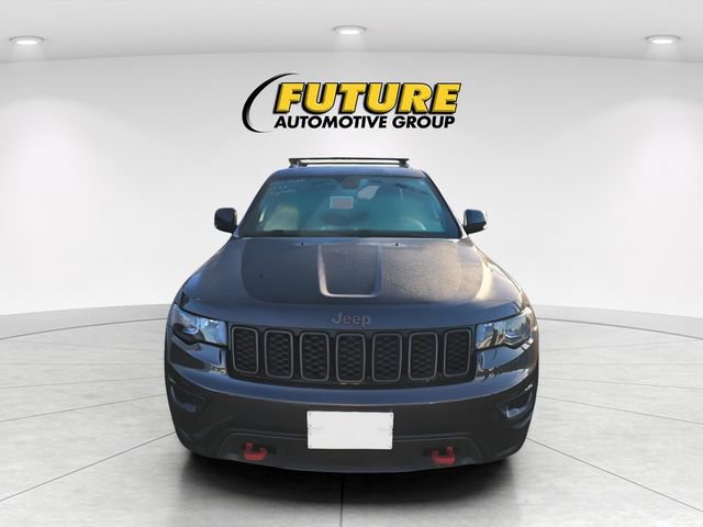 Used 2019 Jeep Grand Cherokee Trailhawk AWD/4WD image 2