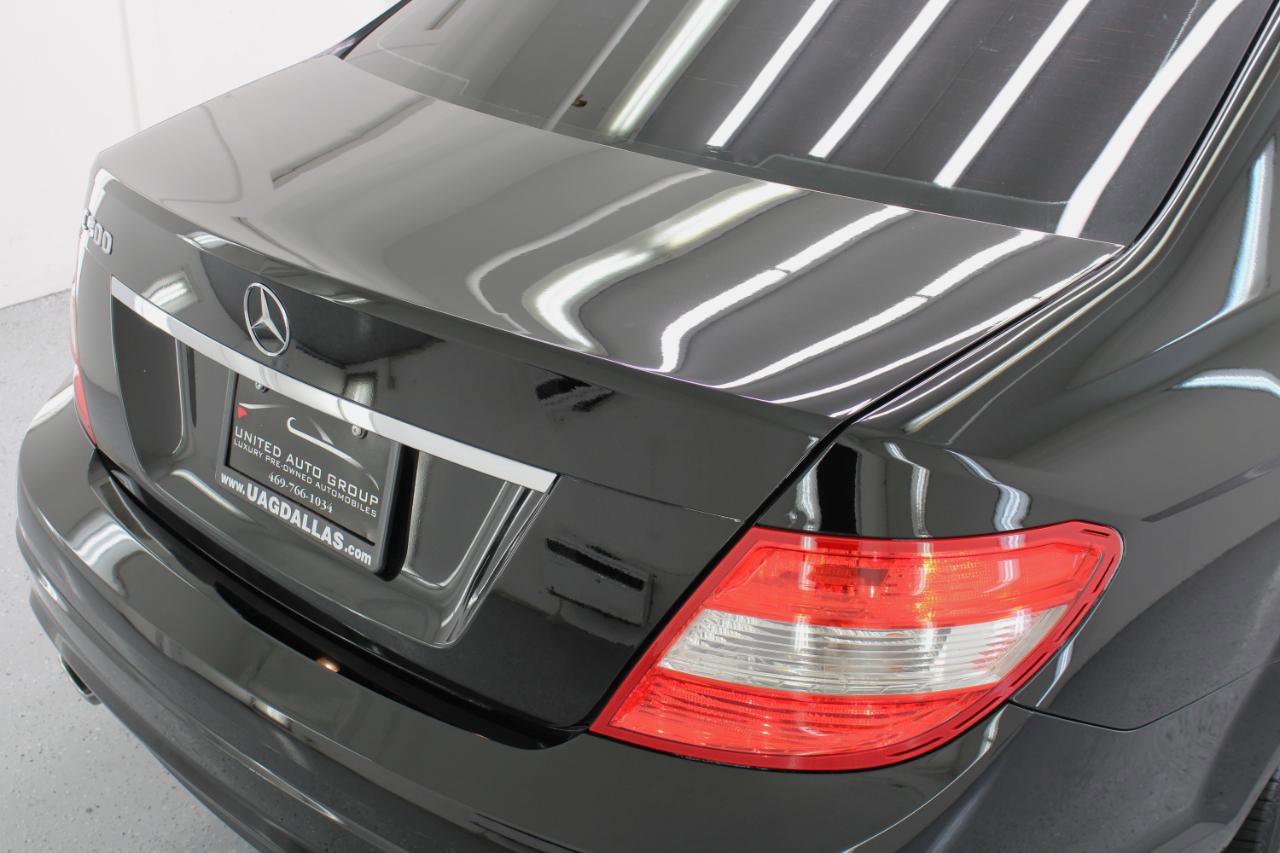 Used 2011 Mercedes-Benz C 300 Sedan image 19