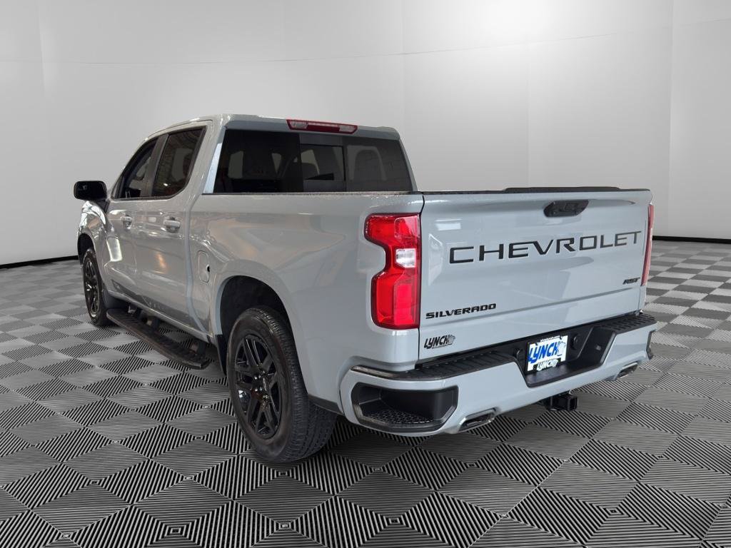 Used 2024 Chevrolet Silverado 1500 RST w/ Convenience Package II AWD/4WD image 3