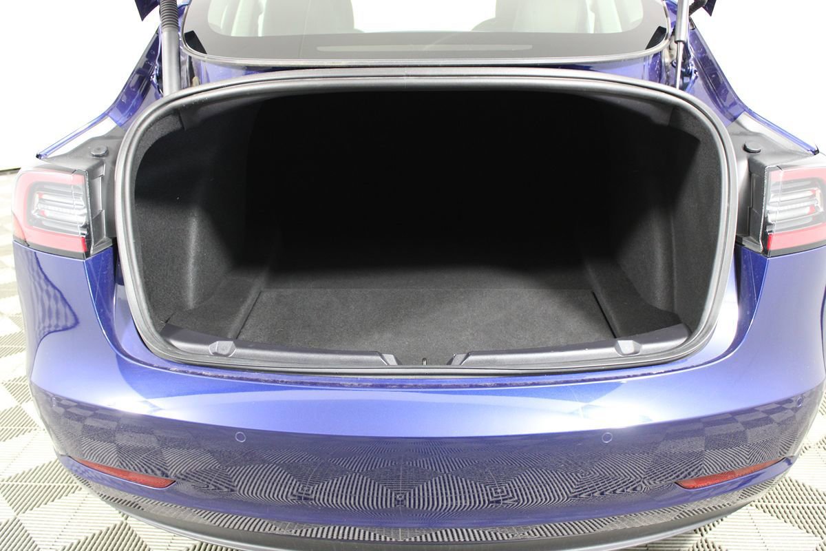 Used 2022 Tesla Model 3 Standard Range image 22