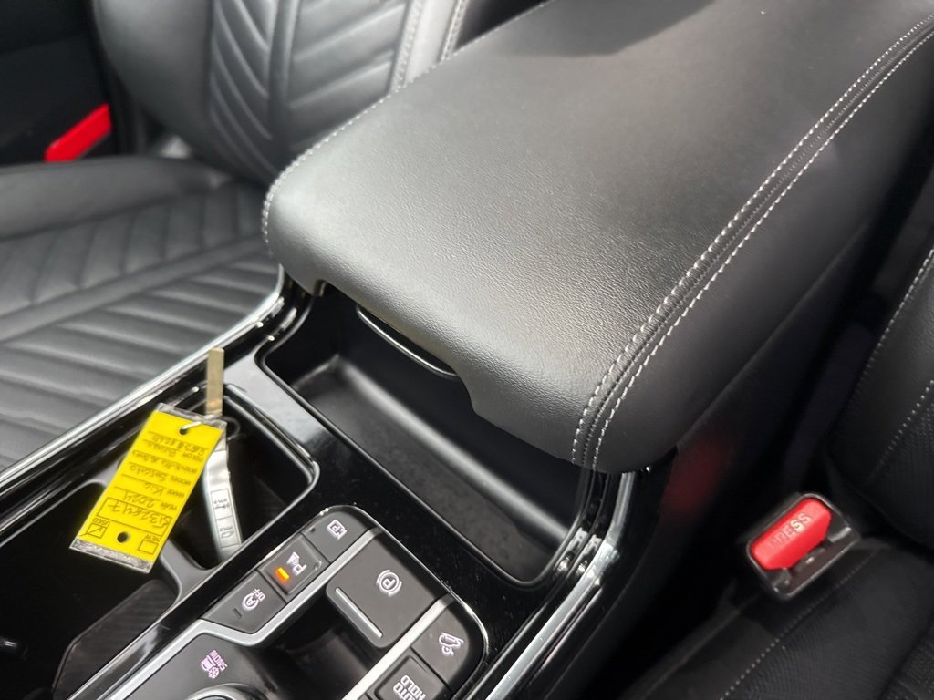 Used 2024 Kia Sorento SX Prestige image 40