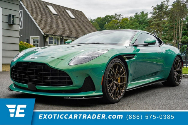 Used 2025 Aston Martin DB12 Coupe image 1