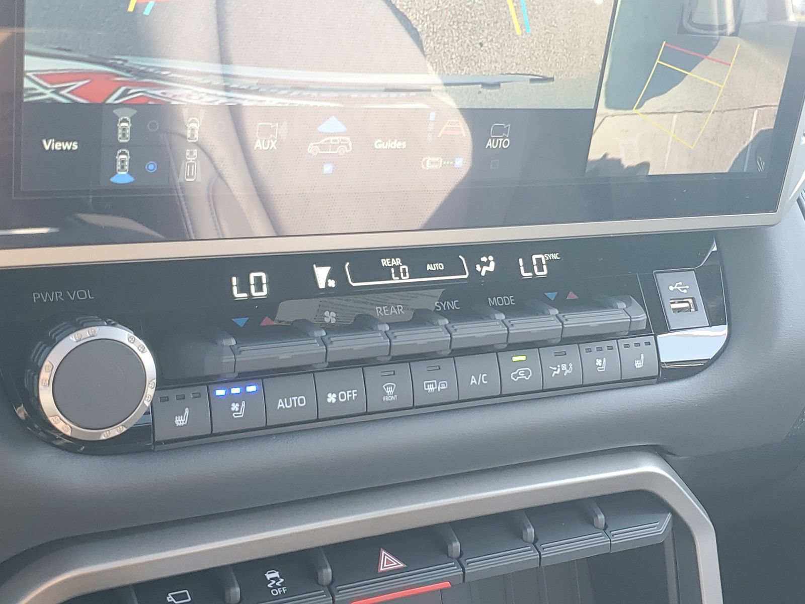 New 2026 Toyota Sequoia Platinum AWD/4WD image 30