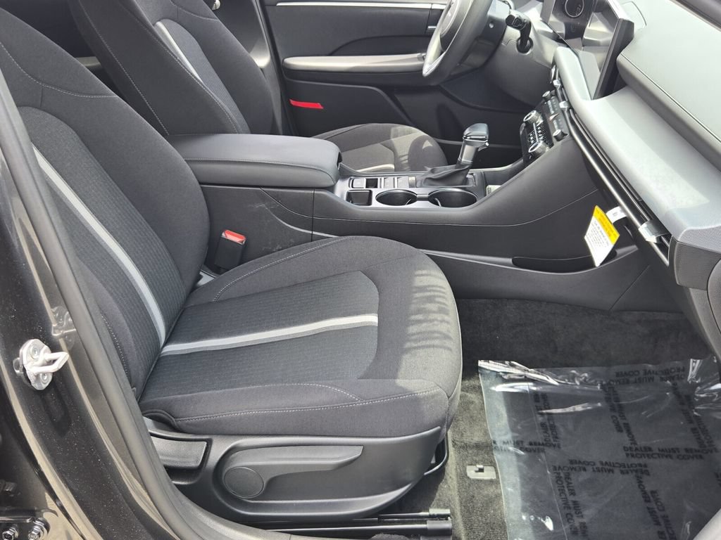 Certified 2025 Hyundai Sonata SE FWD image 15