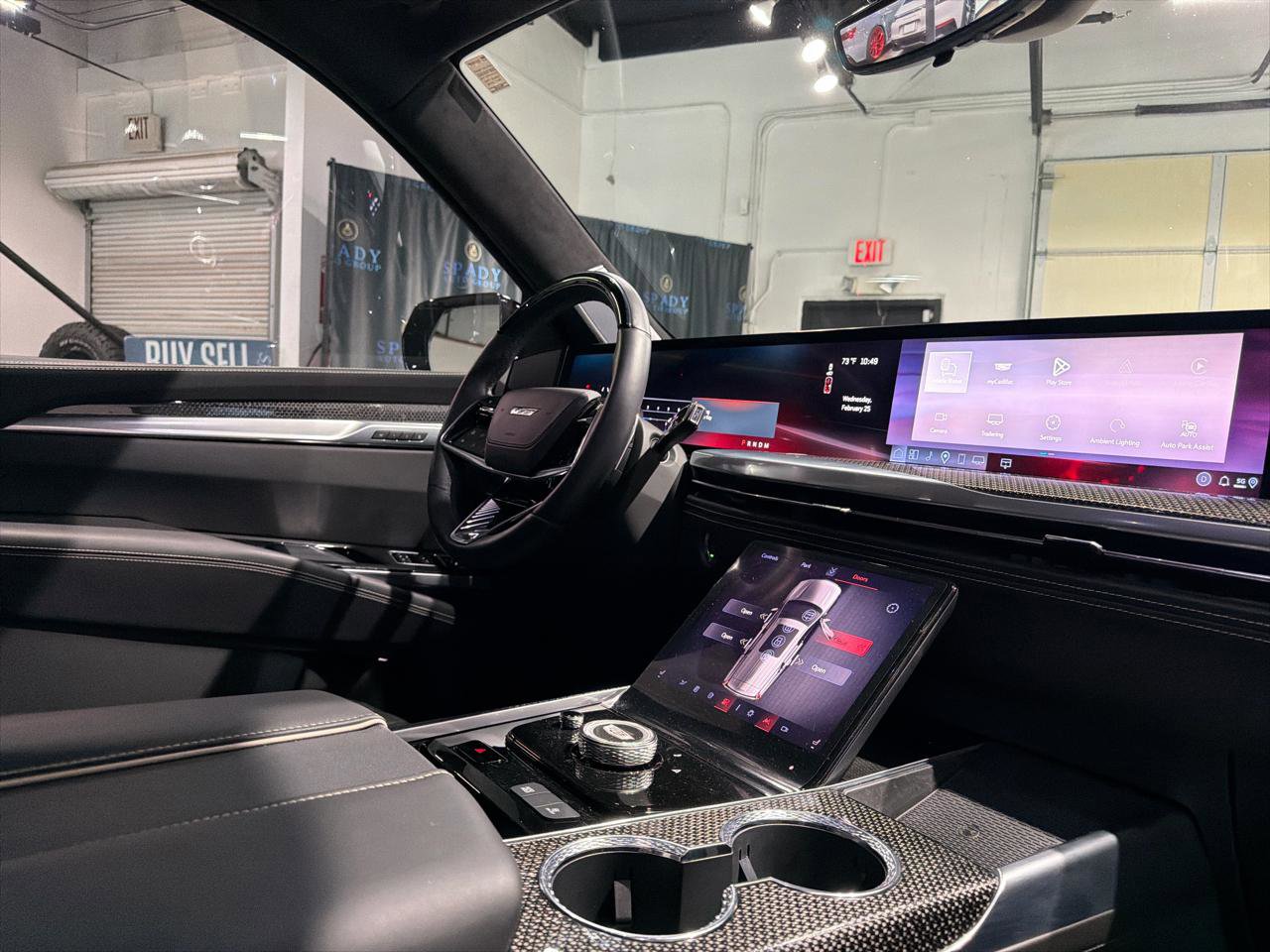 Used 2026 Cadillac Escalade ESV V image 32