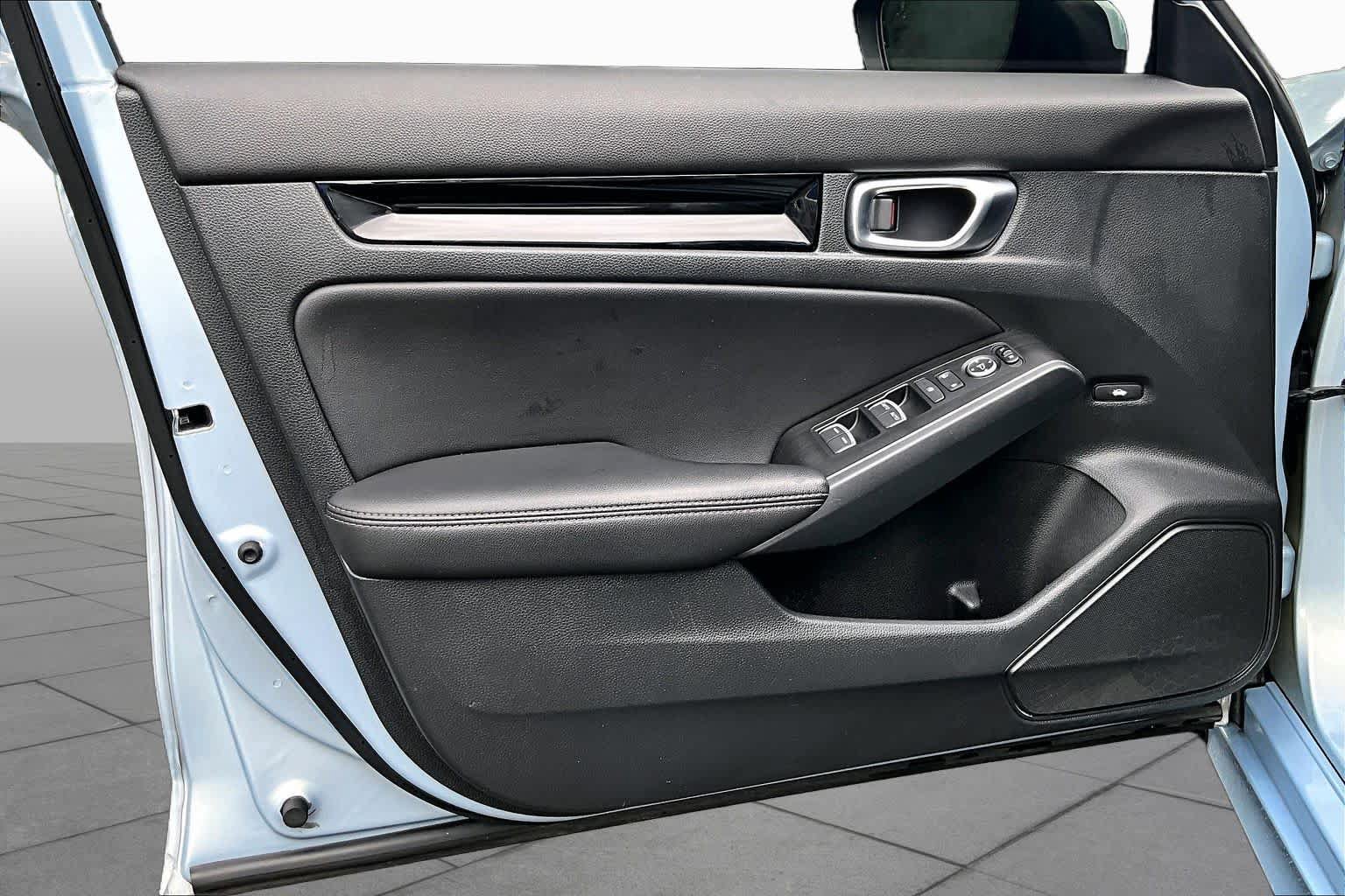 Used 2022 Honda Civic Touring image 22