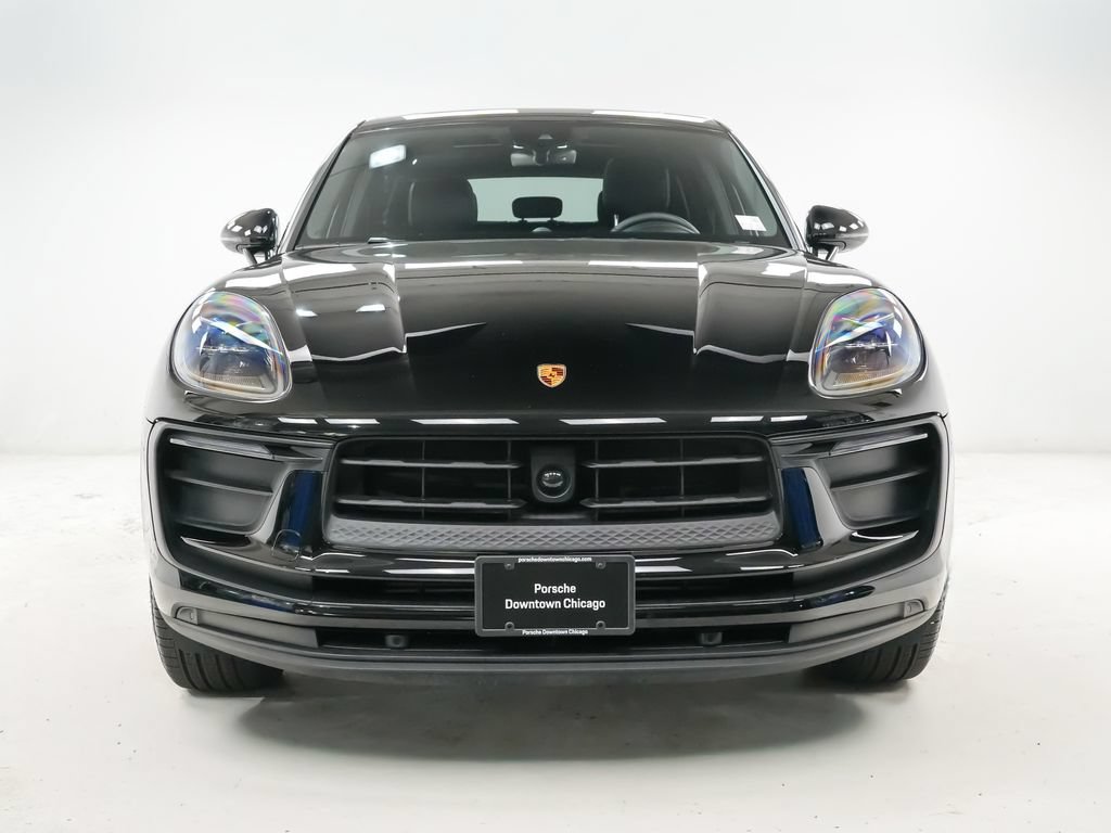 Certified 2026 Porsche Macan AWD/4WD image 6