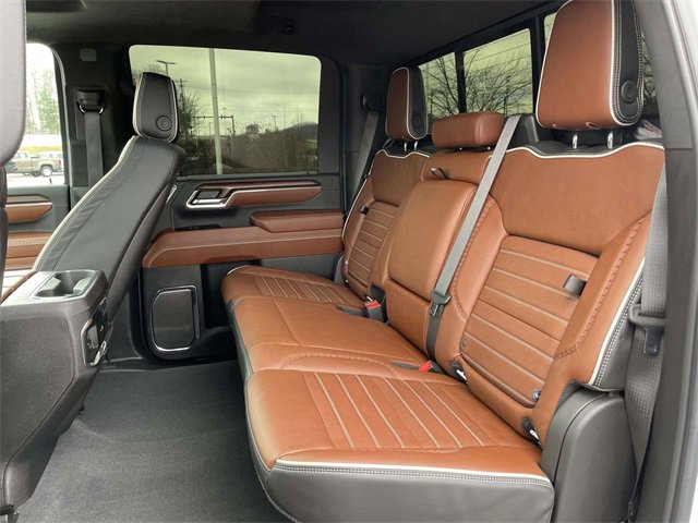 Used 2024 GMC Sierra 3500 Denali Ultimate image 15
