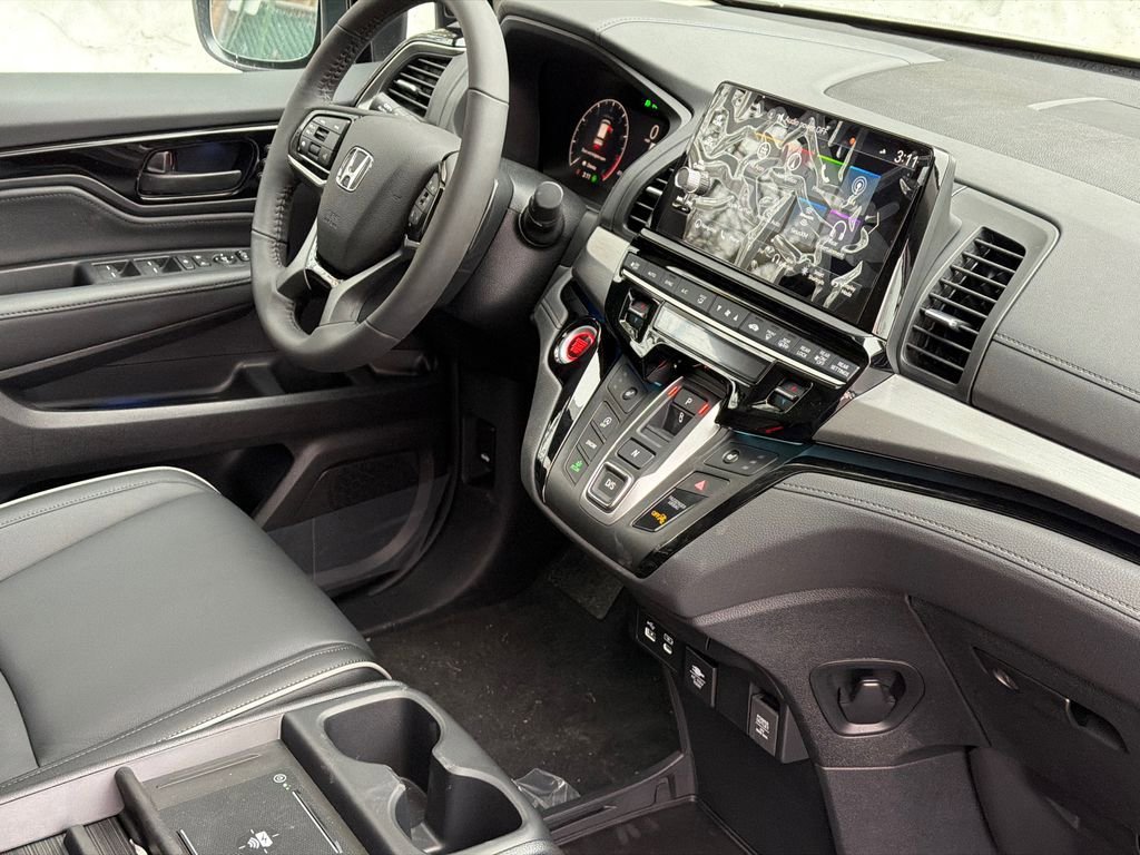 New 2026 Honda Odyssey Touring image 12