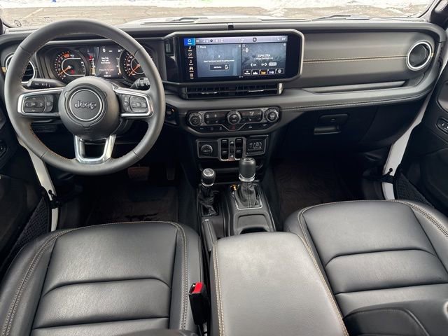 Used 2024 Jeep Wrangler Sahara image 5