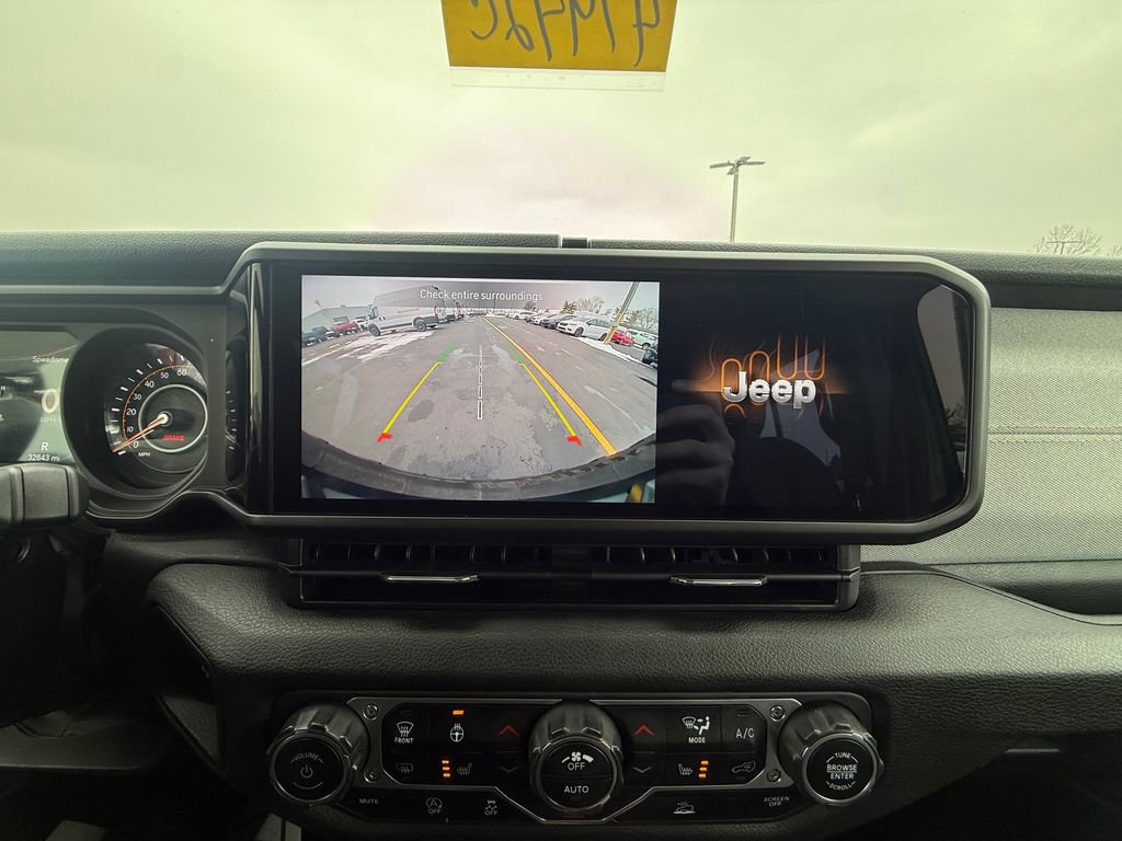 Used 2024 Jeep Wrangler Willys image 22