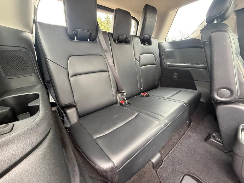Used 2023 Nissan Pathfinder Platinum AWD/4WD image 11