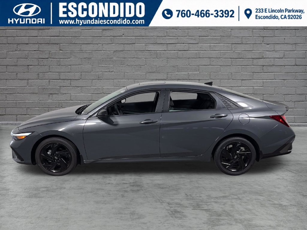 New 2026 Hyundai Elantra SEL Sport FWD image 2