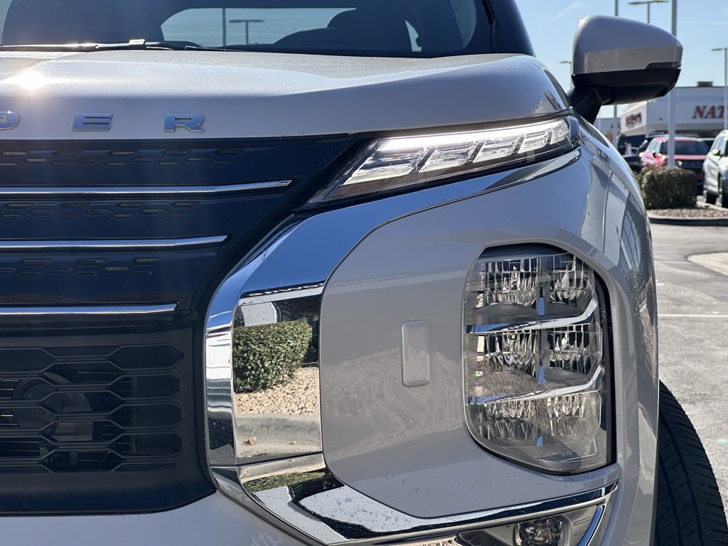 Used 2024 Mitsubishi Outlander SEL image 31