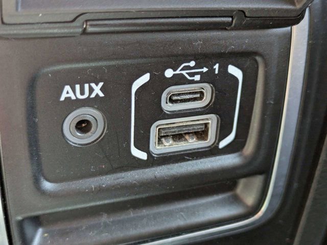 Used 2021 Jeep Gladiator Sport AWD/4WD image 19