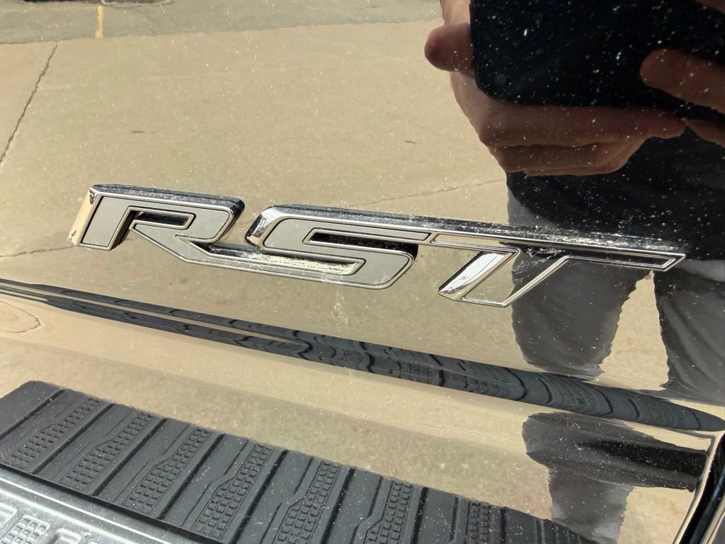 Used 2022 Chevrolet Silverado 1500 RST w/ Redline Edition image 31