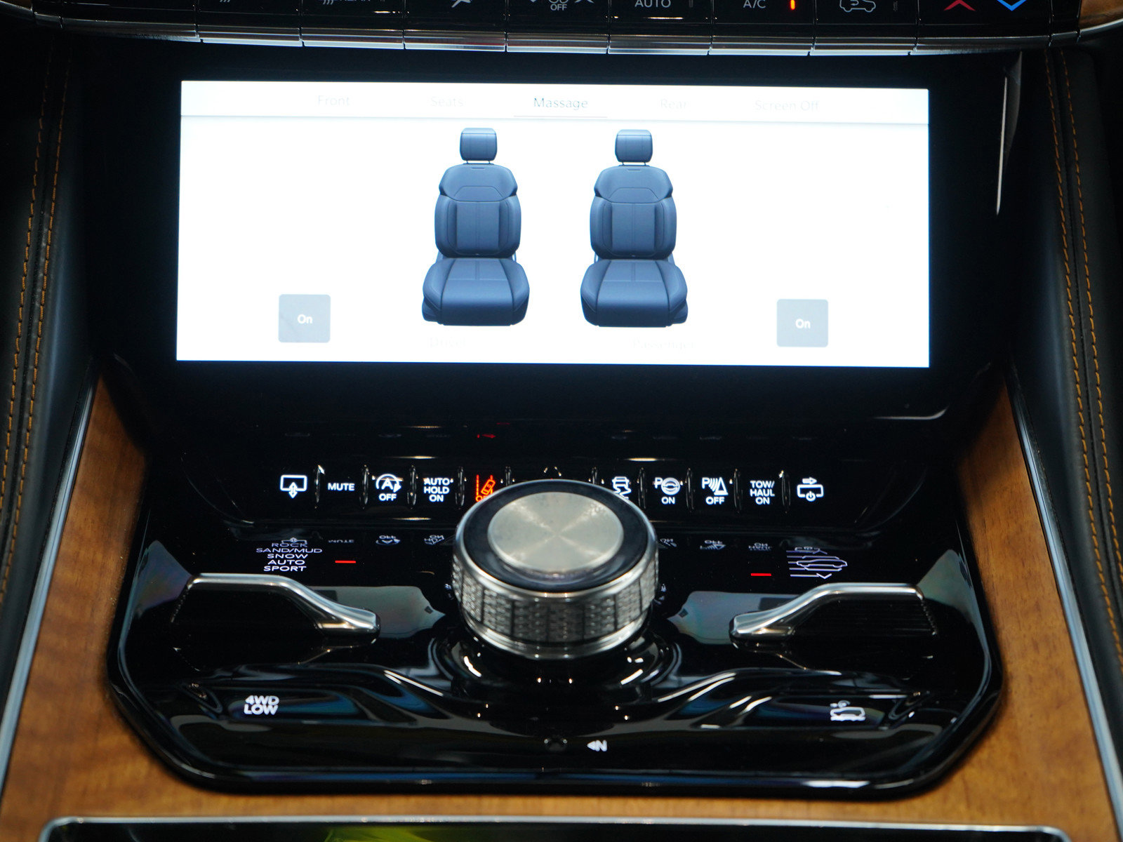 Used 2024 Jeep Grand Wagoneer L Series III image 23