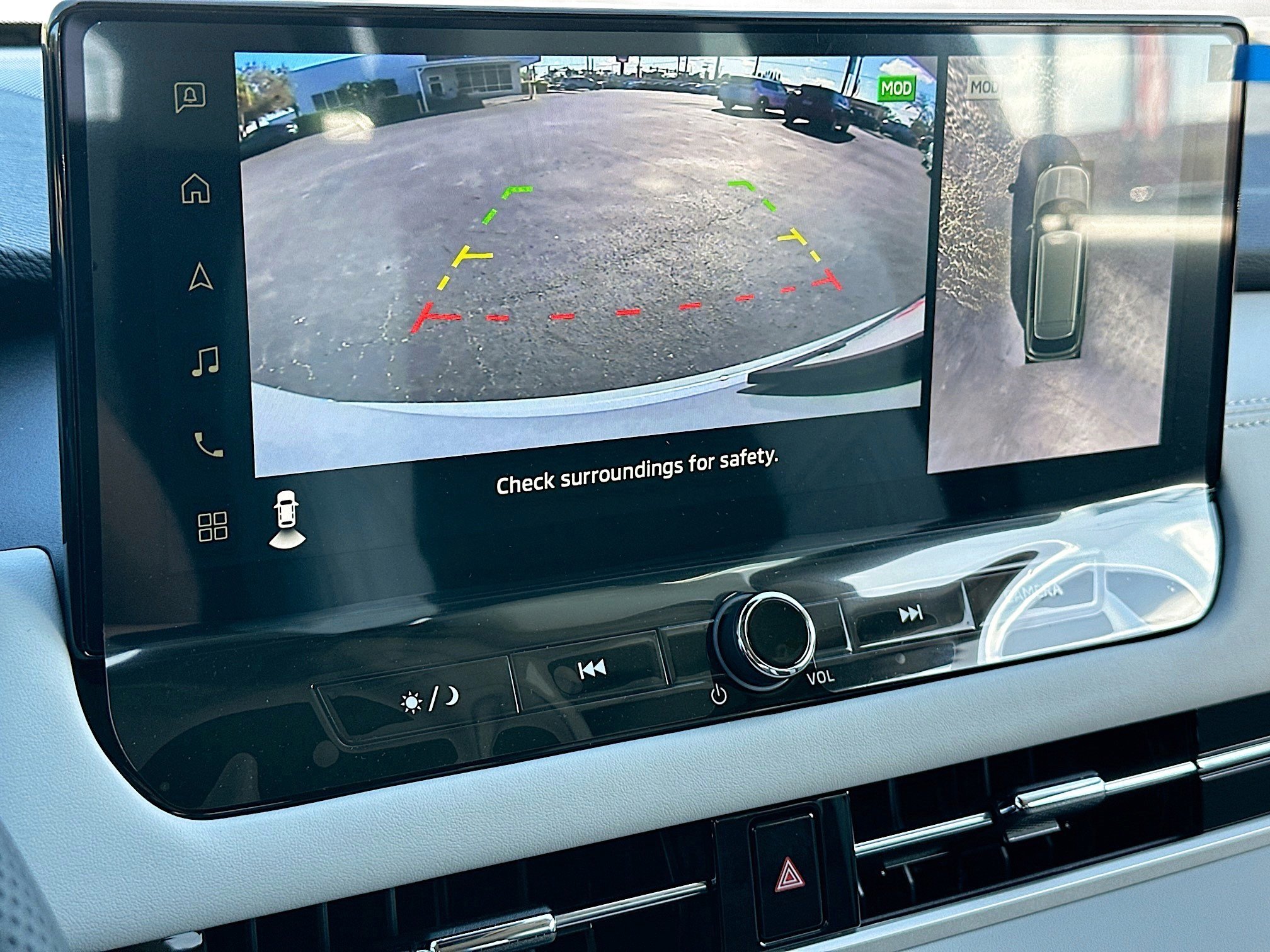 New 2026 Mitsubishi Outlander SE image 9