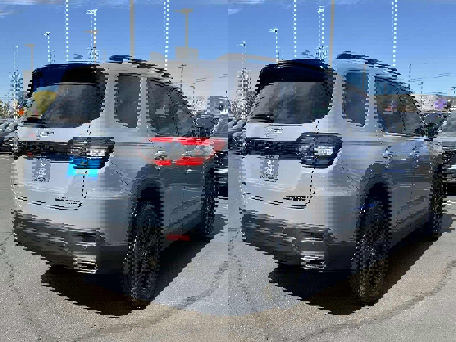 New 2025 Honda Pilot Black Edition image 3