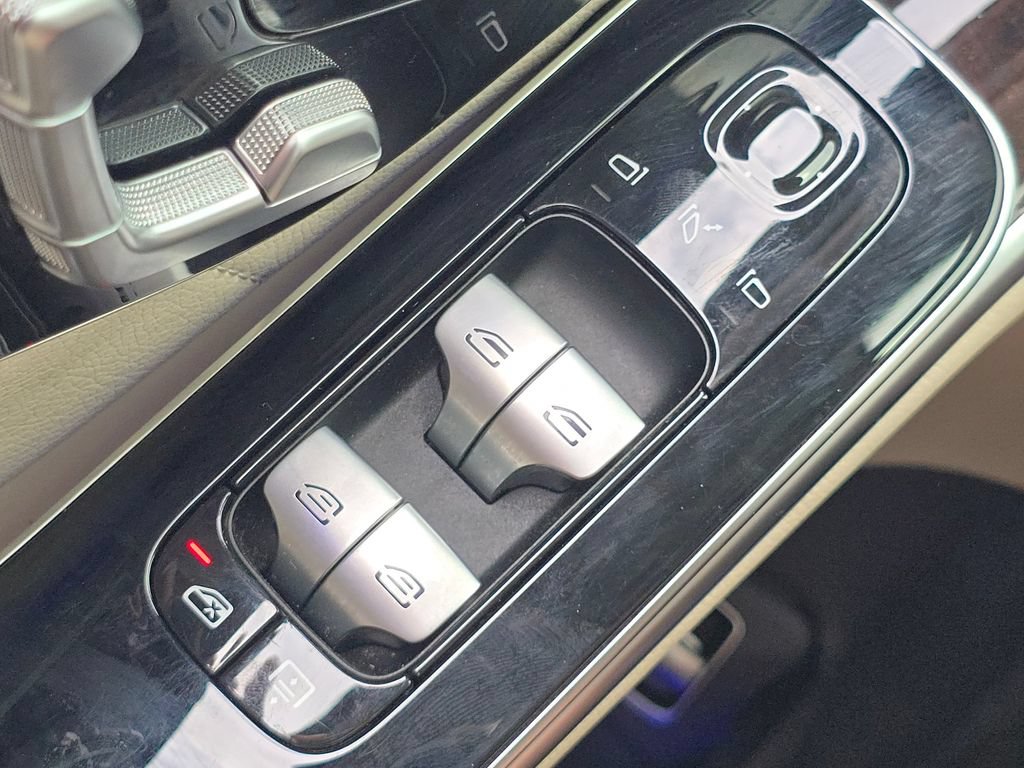 Used 2022 Mercedes-Benz S 580 4MATIC Sedan image 29