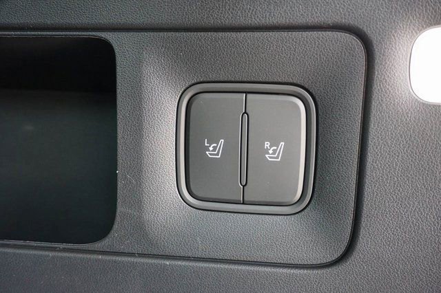 New 2026 Hyundai Ioniq 9 SEL image 8