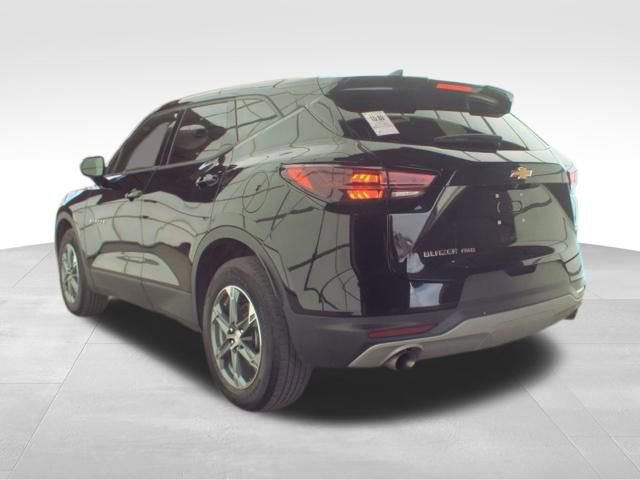 Used 2025 Chevrolet Blazer LT image 8