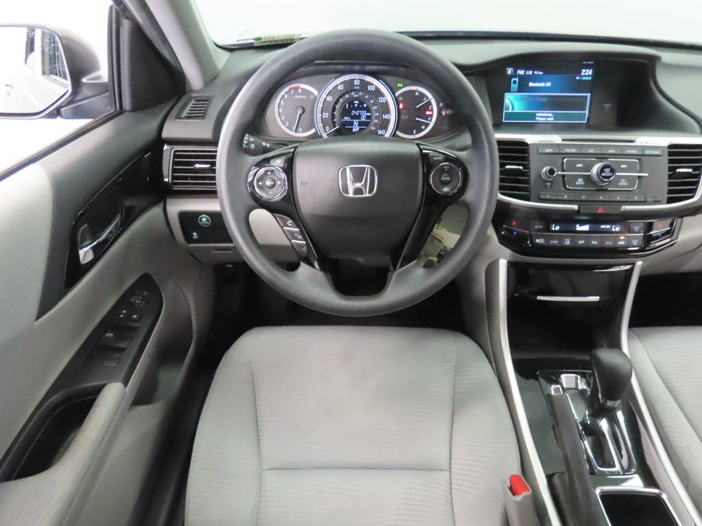 Used 2017 Honda Accord LX image 15