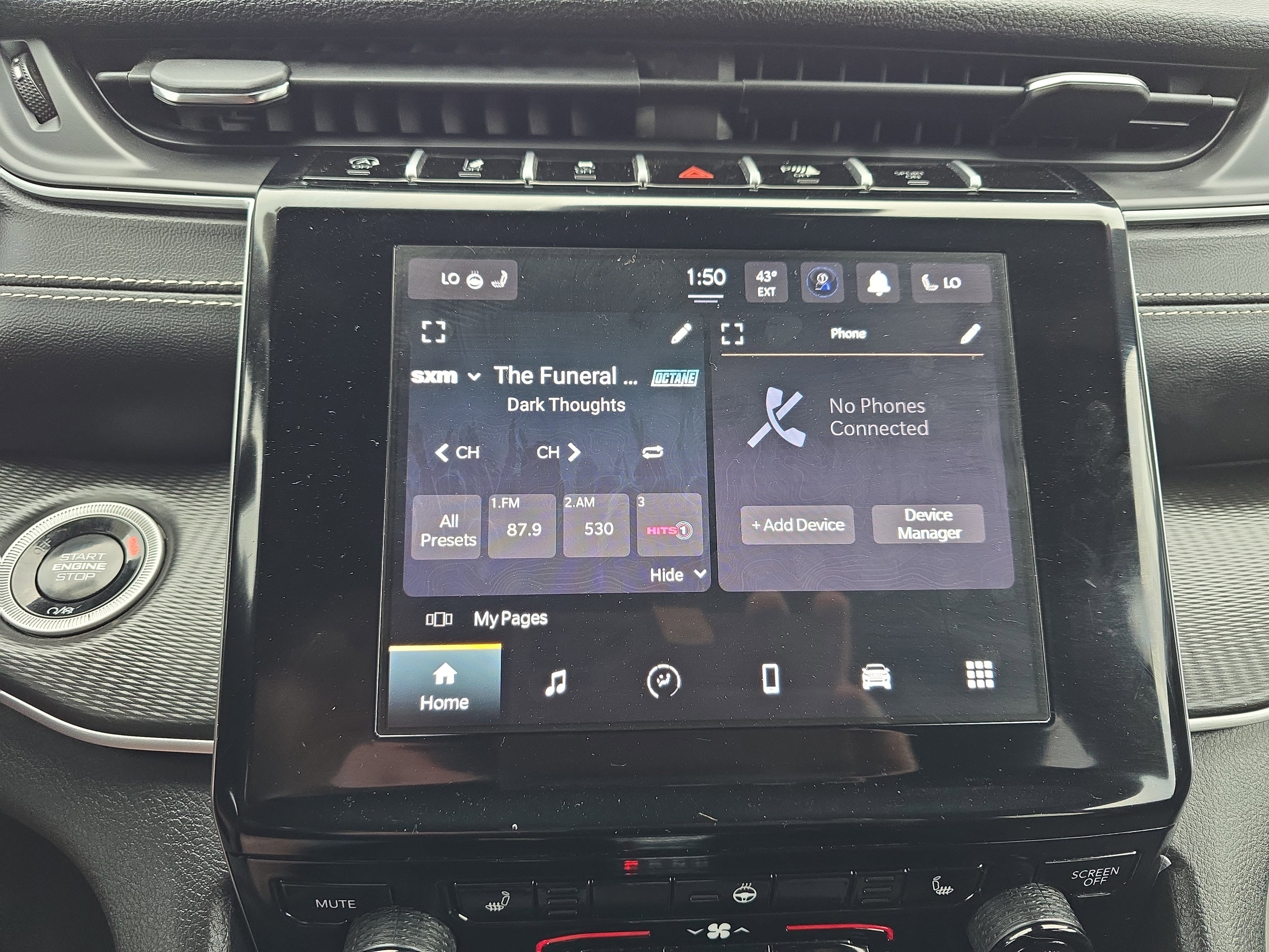 Used 2024 Jeep Grand Cherokee Altitude AWD/4WD image 27