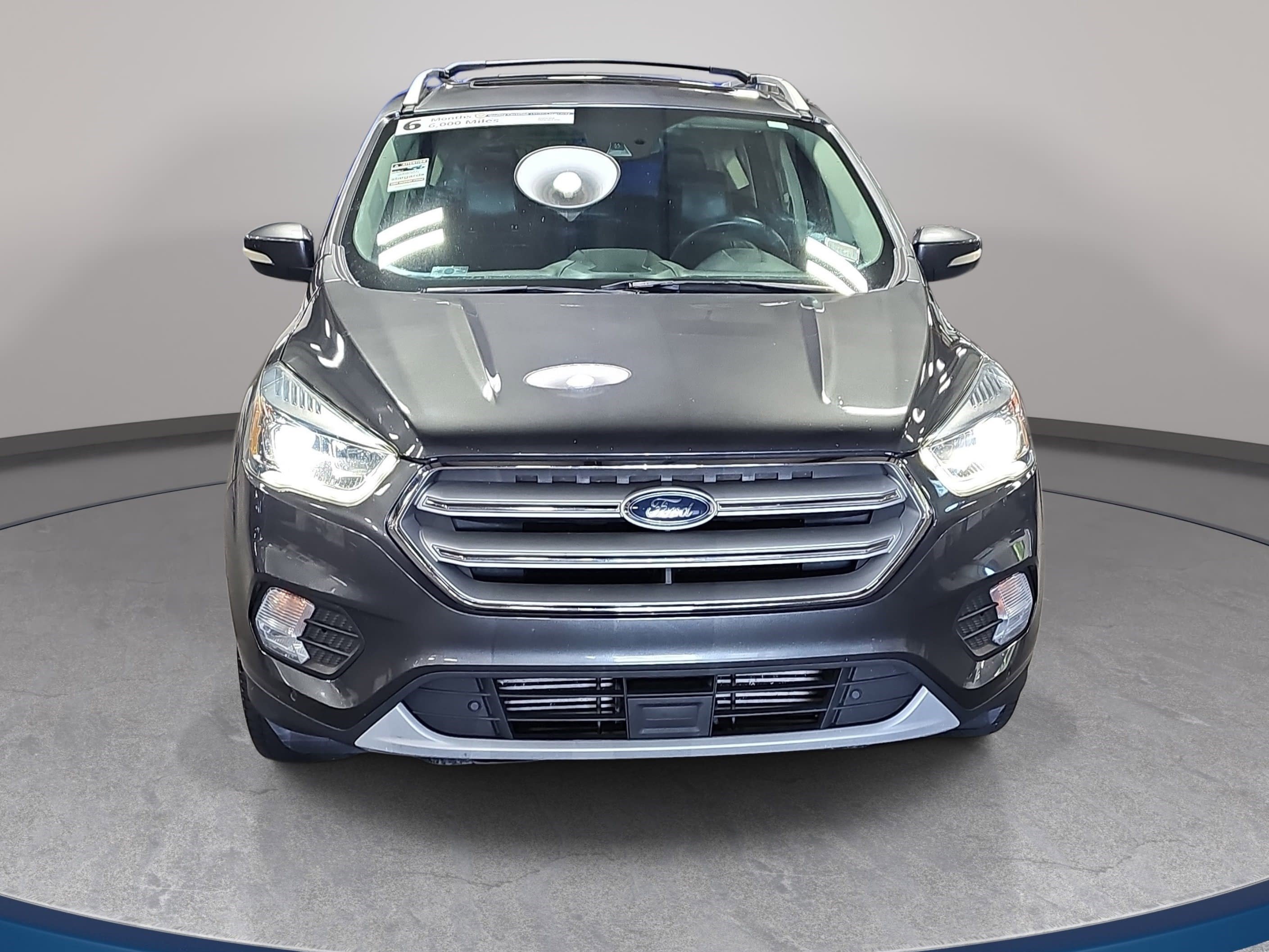Used 2018 Ford Escape Titanium w/ Ford Safe & Smart Package AWD/4WD image 2