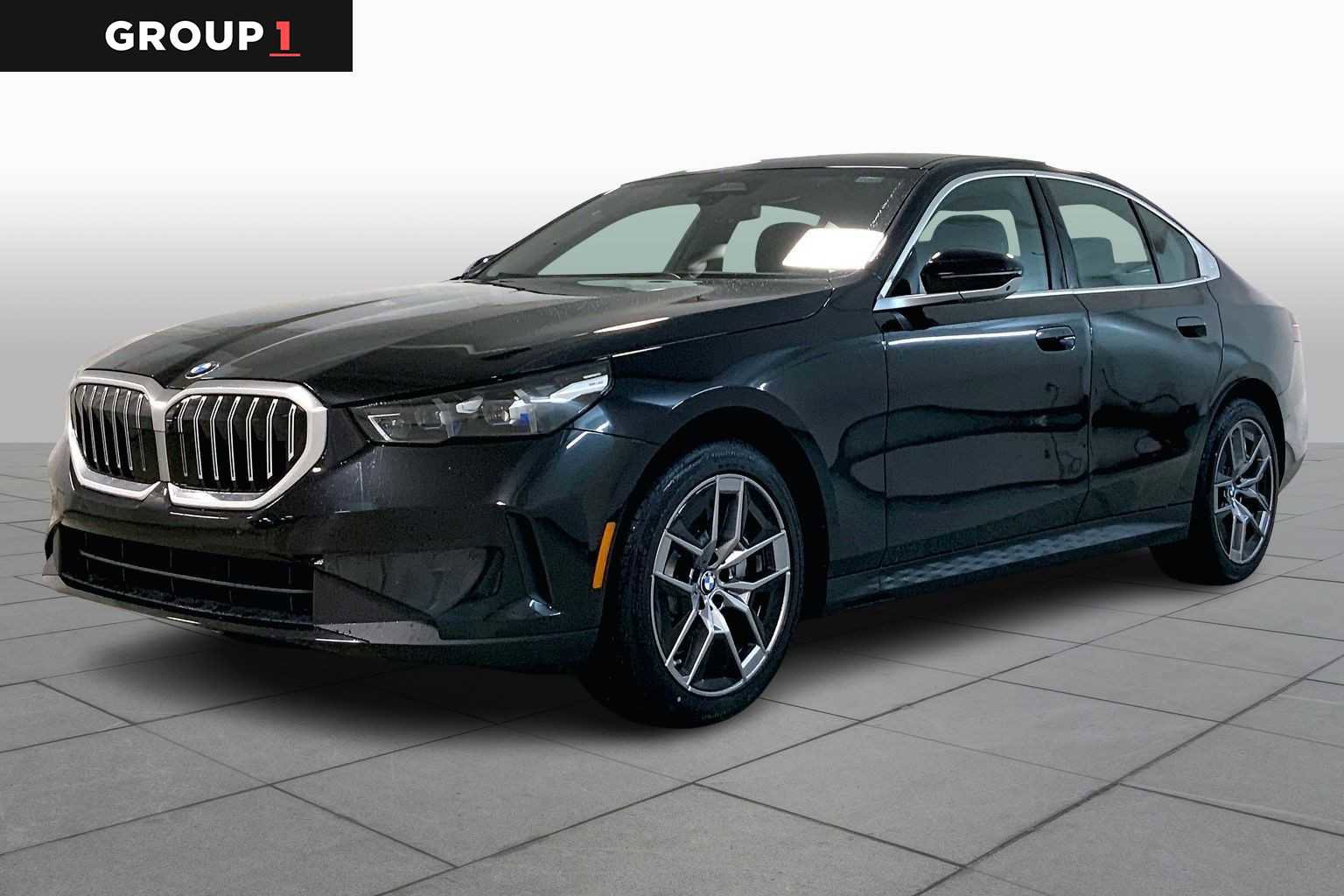 New 2026 BMW 530i xDrive w/ Premium Package AWD/4WD image 1