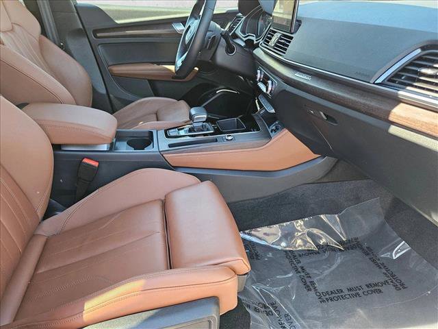Certified 2025 Audi Q5 2.0T Premium Plus w/ Premium Plus Package image 21