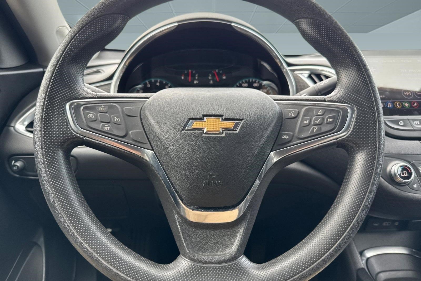 Used 2021 Chevrolet Malibu LT image 15