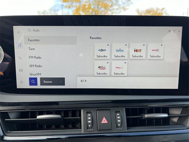 Certified 2025 Lexus ES 350 w/ Premium Package image 14