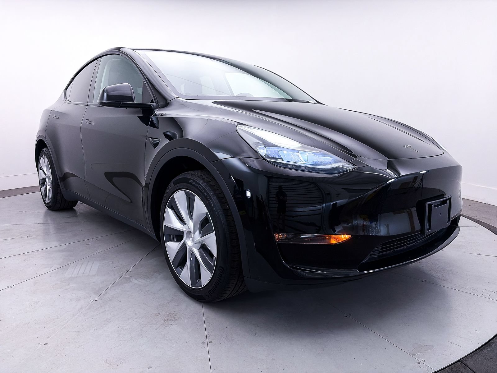 Used 2023 Tesla Model Y Long Range AWD/4WD image 11