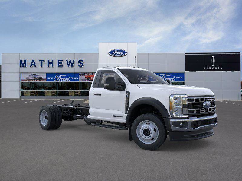 New 2026 Ford F450 XL w/ XL Chrome Package image 7