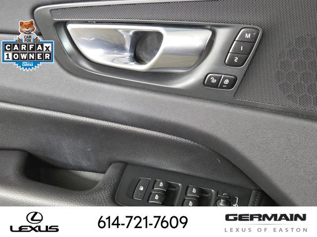 Used 2022 Volvo XC60 B5 Momentum AWD/4WD image 27