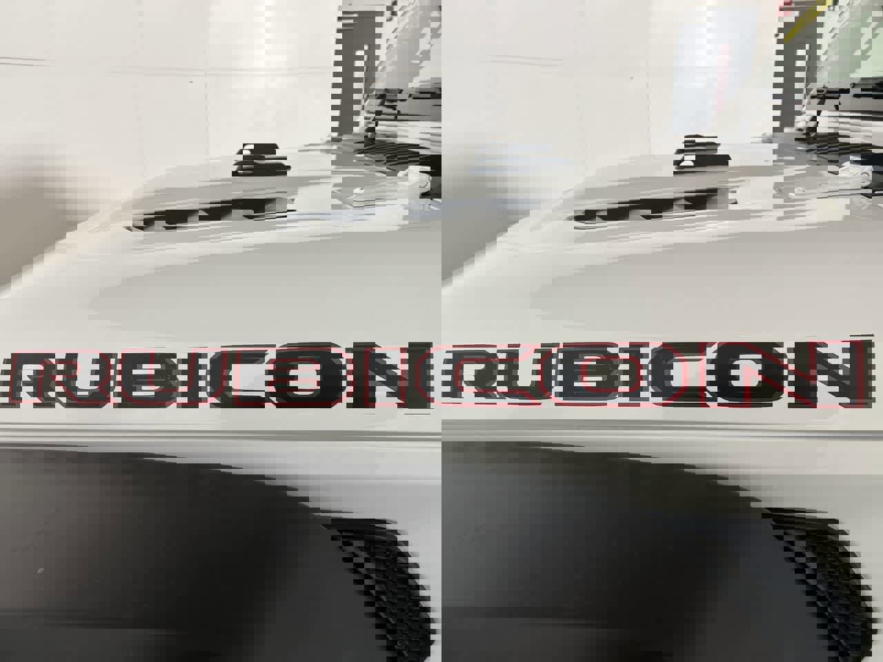 Used 2024 Jeep Wrangler Unlimited Rubicon image 11