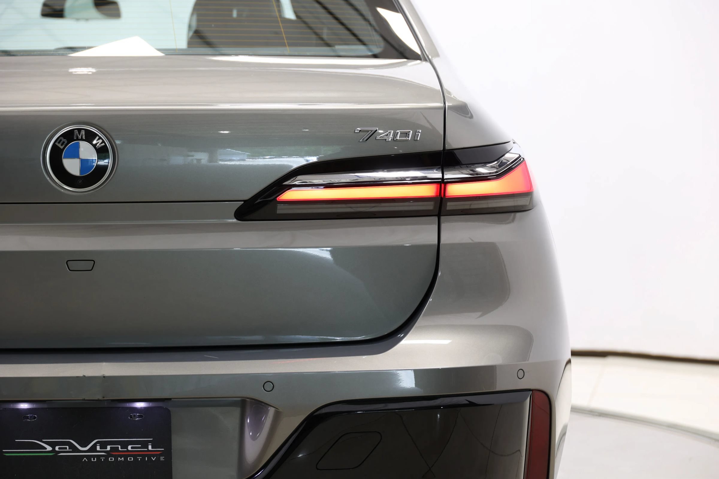 Used 2023 BMW 740i w/ Parking Assistance Package RWD image 64