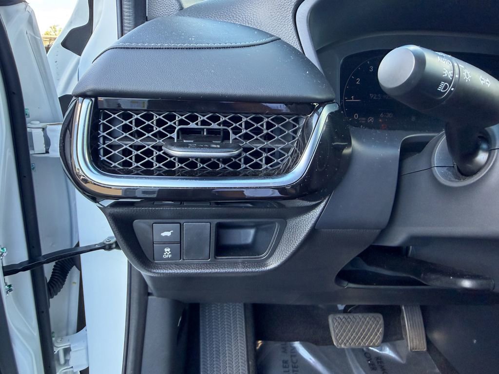 Certified 2025 Acura ADX AWD image 19