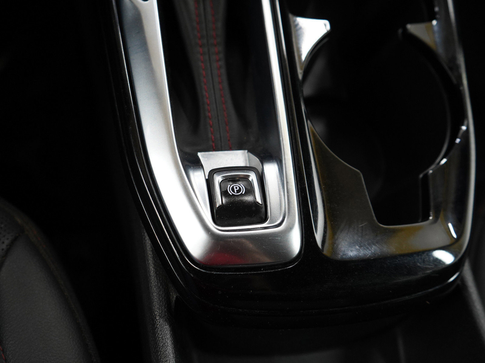 Used 2024 Chevrolet Trax RS w/ Driver Confidence Package image 26