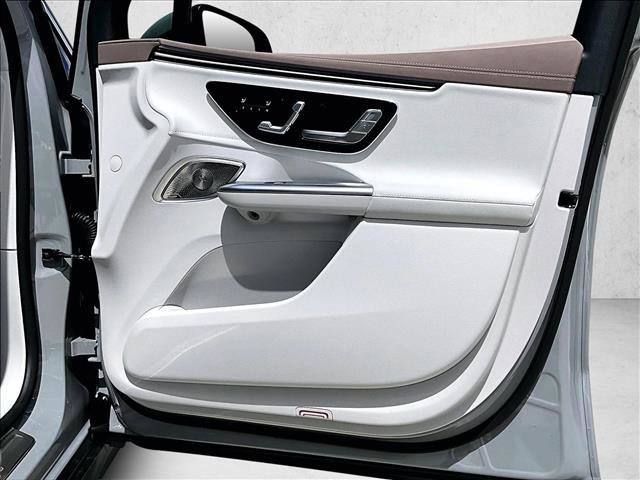 New 2026 Mercedes-Benz EQE 320+ SUV image 30