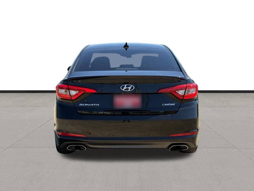 Used 2017 Hyundai Sonata Limited w/ Ultimate Package 04 FWD image 4