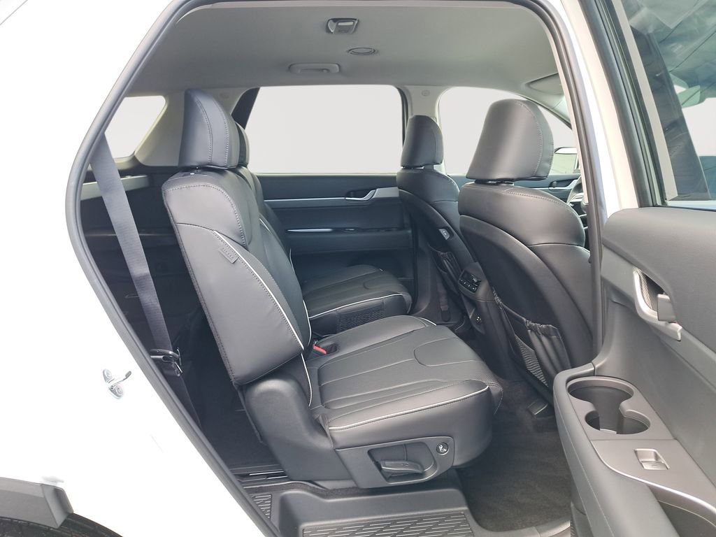New 2025 Hyundai Palisade SEL image 16