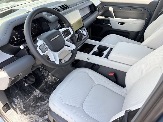 New 2026 Land Rover Defender 110 X-Dynamic SE AWD/4WD image 5