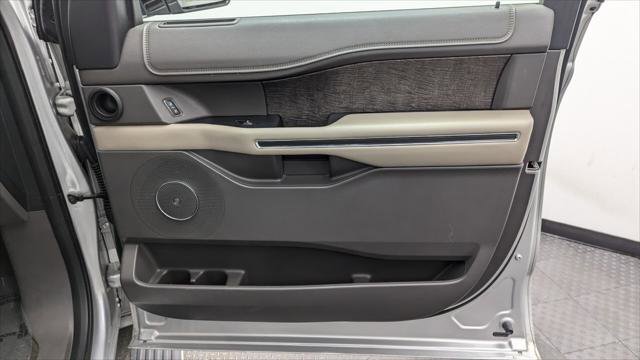 Used 2019 Ford Expedition Max Limited RWD image 22