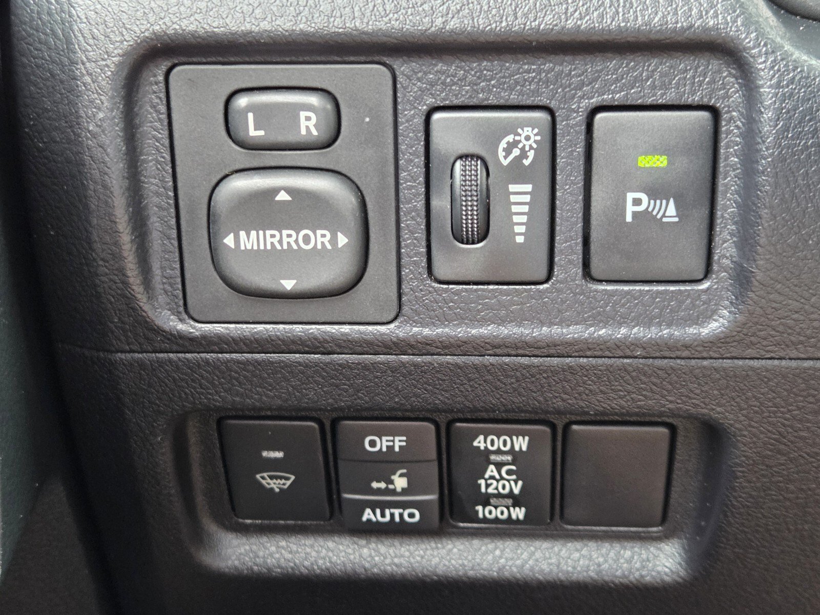 Used 2015 Toyota 4Runner Limited AWD/4WD image 20