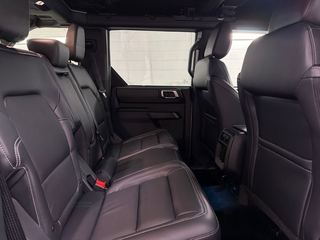 New 2026 Ford Bronco Outer Banks w/ Sasquatch Package image 29